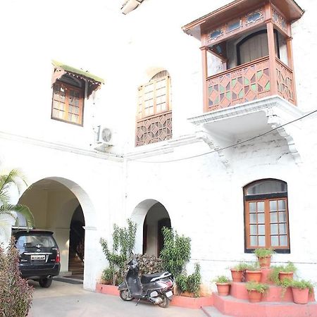 Hotel Ritz Pune Ngoại thất bức ảnh