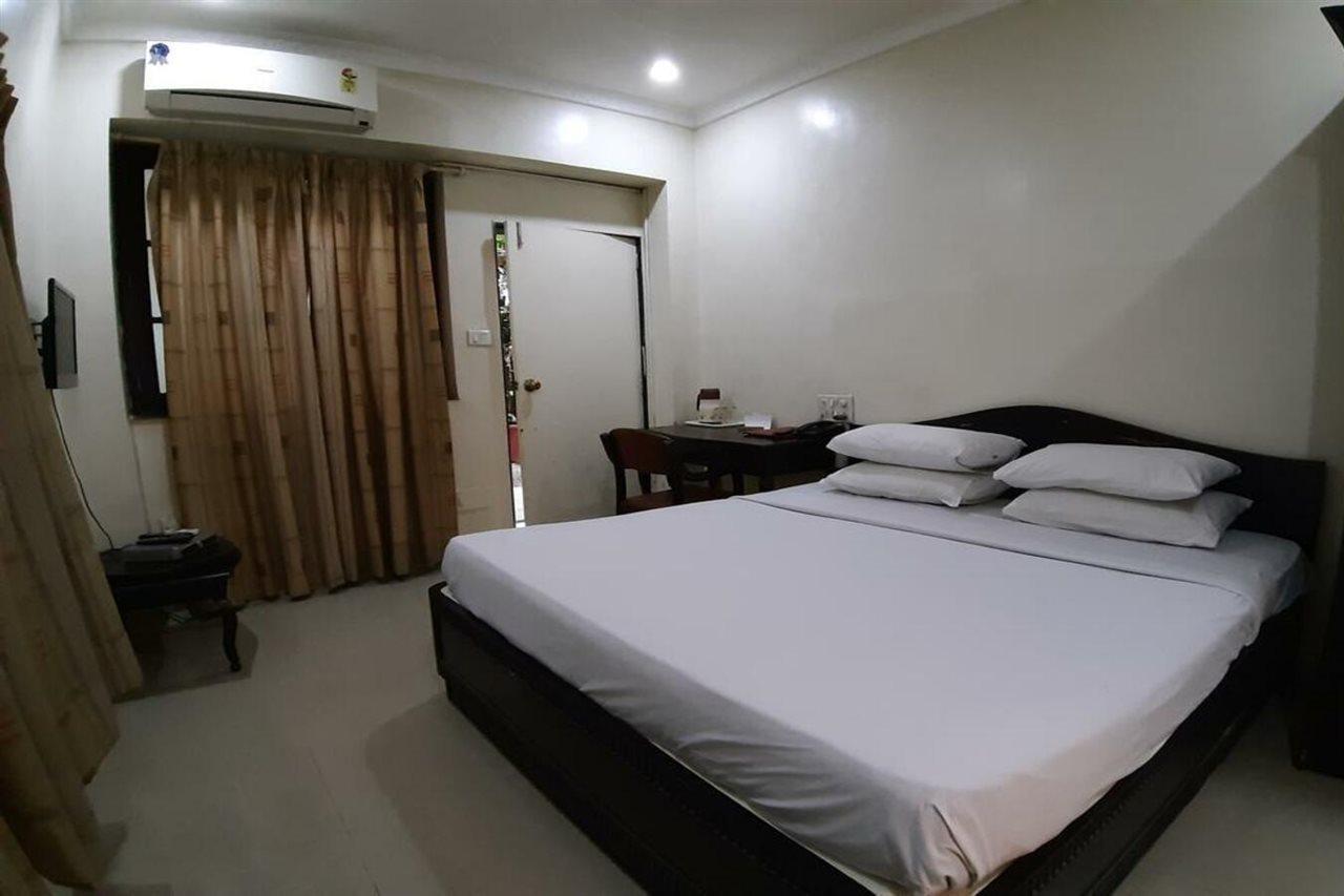 Hotel Ritz Pune Ngoại thất bức ảnh