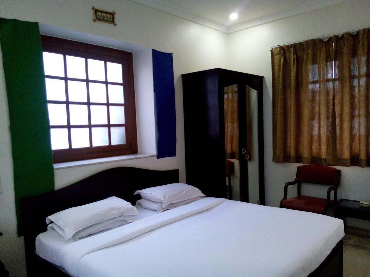 Hotel Ritz Pune Ngoại thất bức ảnh