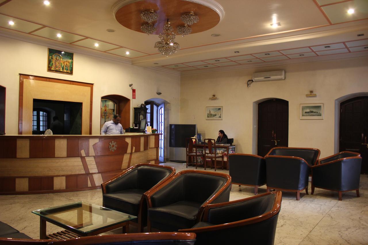 Hotel Ritz Pune Ngoại thất bức ảnh
