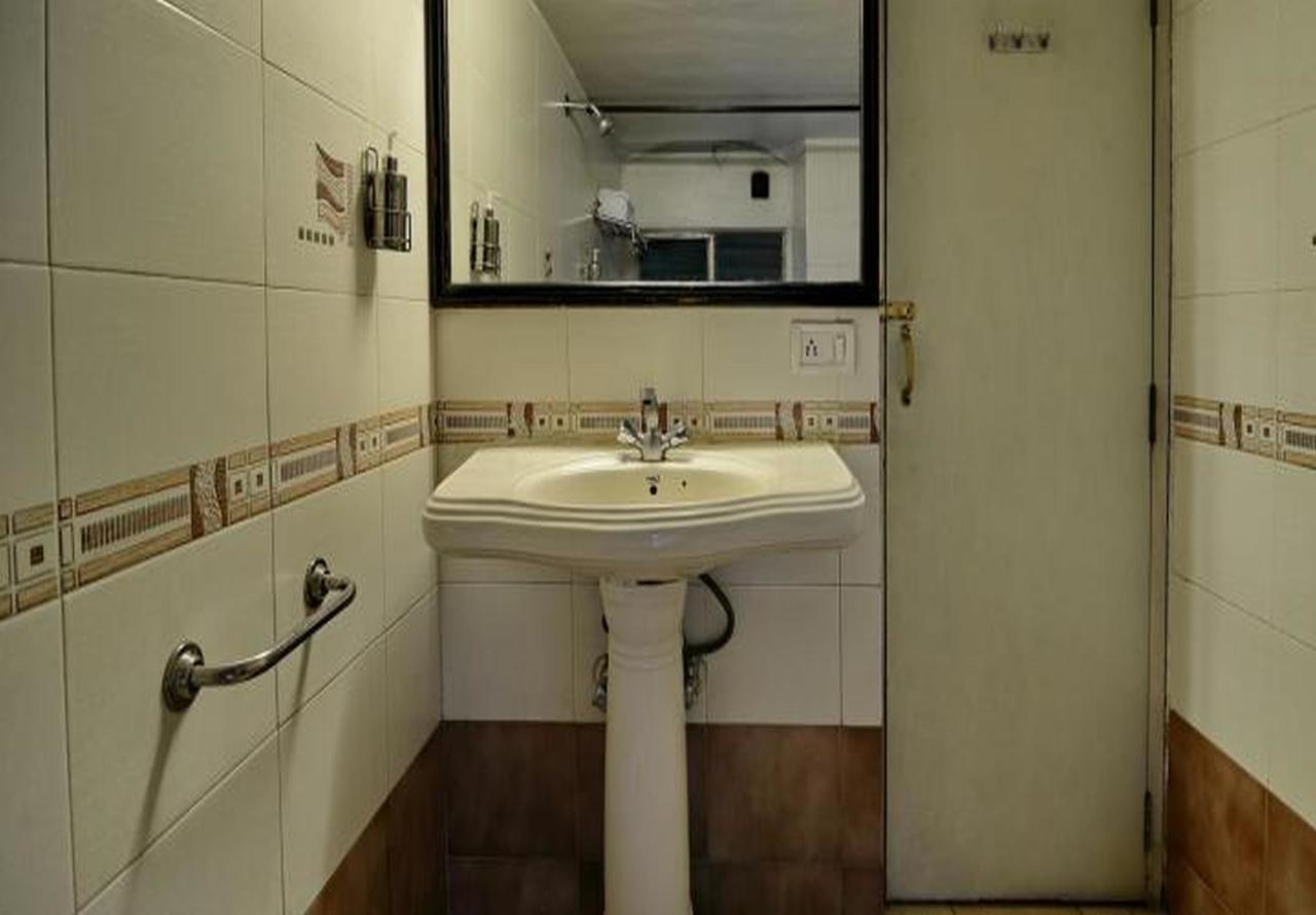Hotel Ritz Pune Ngoại thất bức ảnh