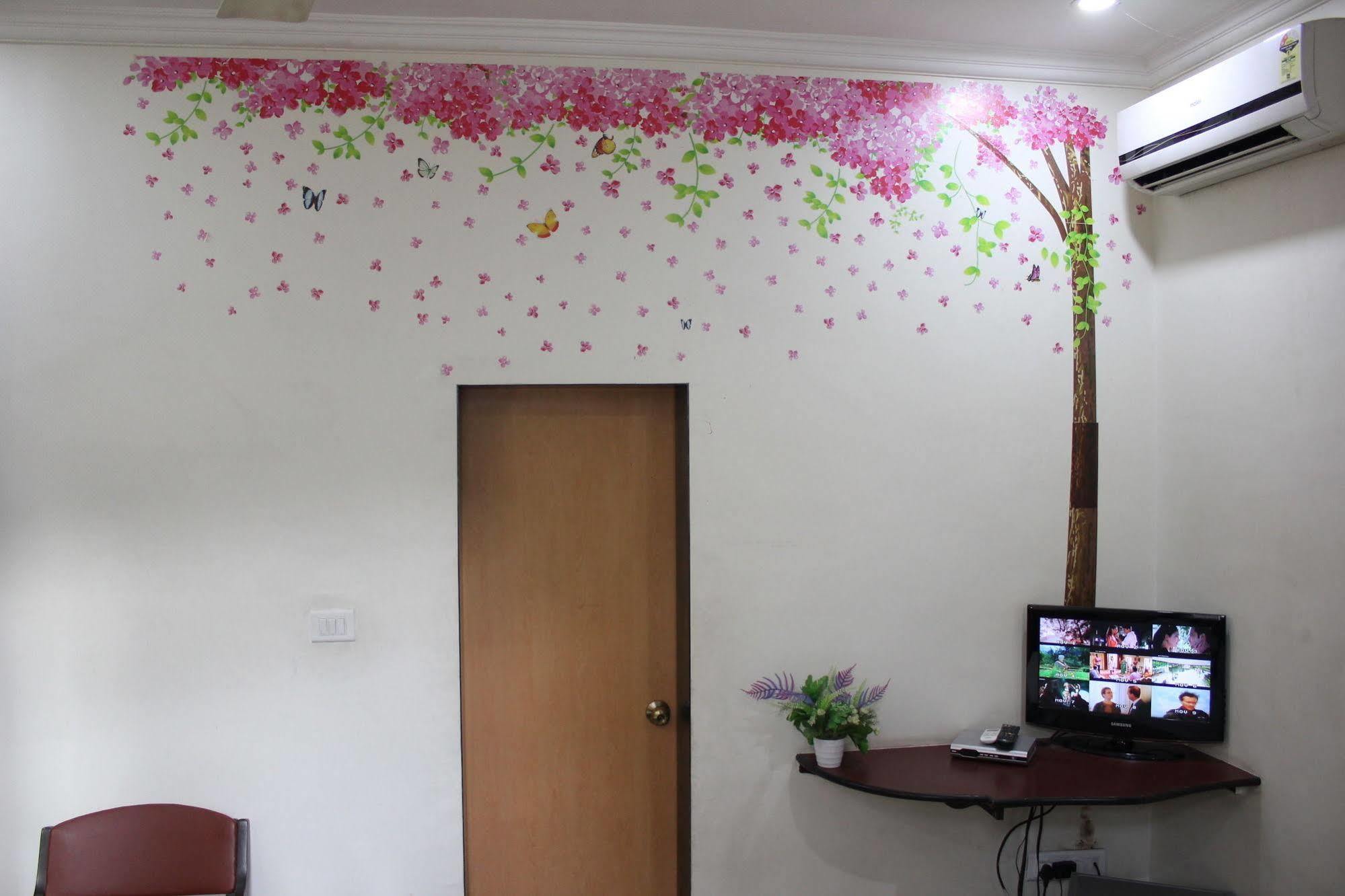Hotel Ritz Pune Ngoại thất bức ảnh